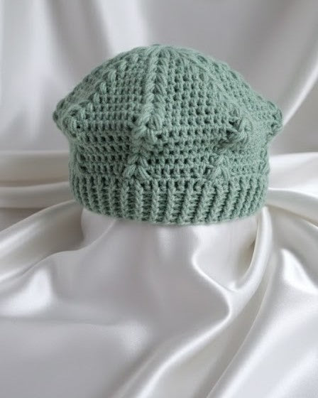 Crochet Slouchy Hat for Stylish Winter Look